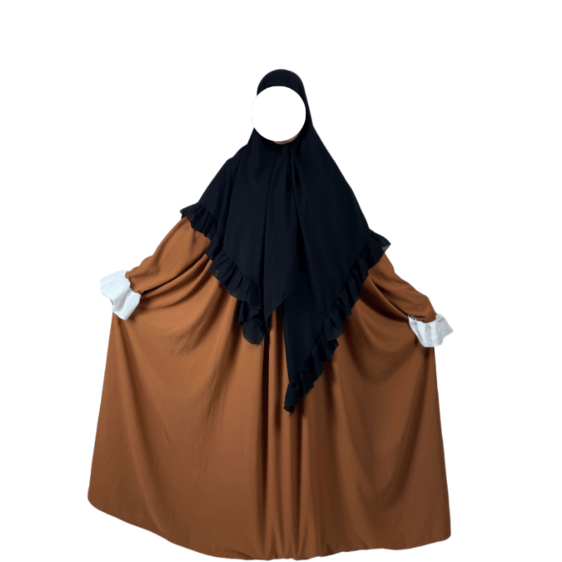 موديل نور الملكي