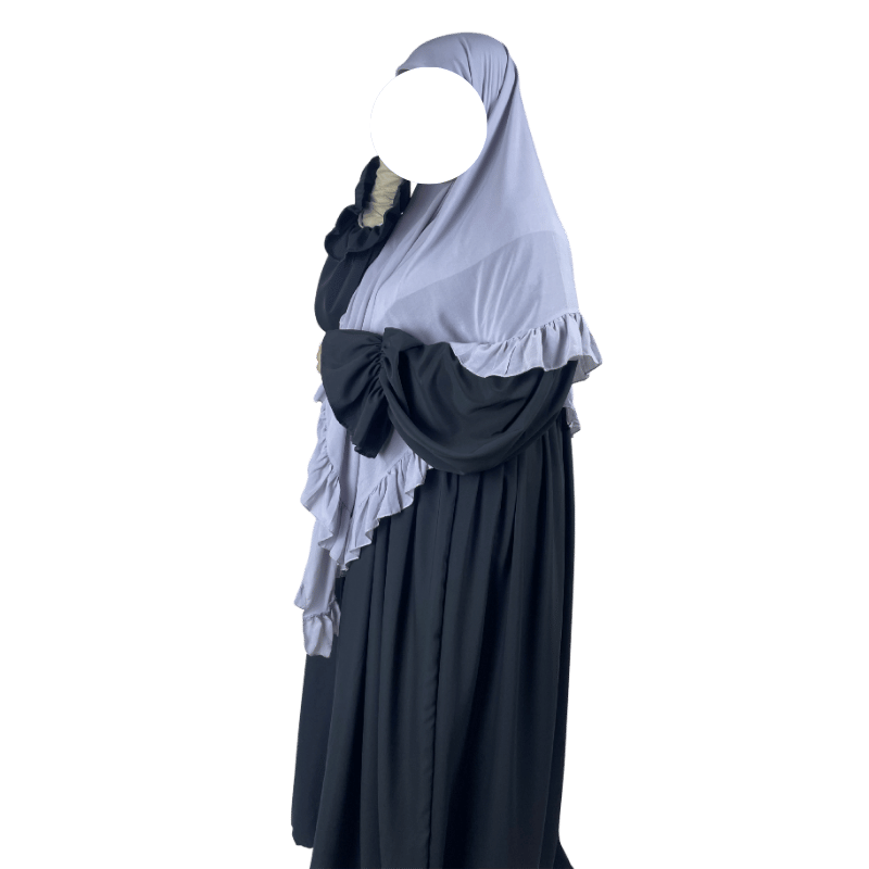 موديل نور الملكي