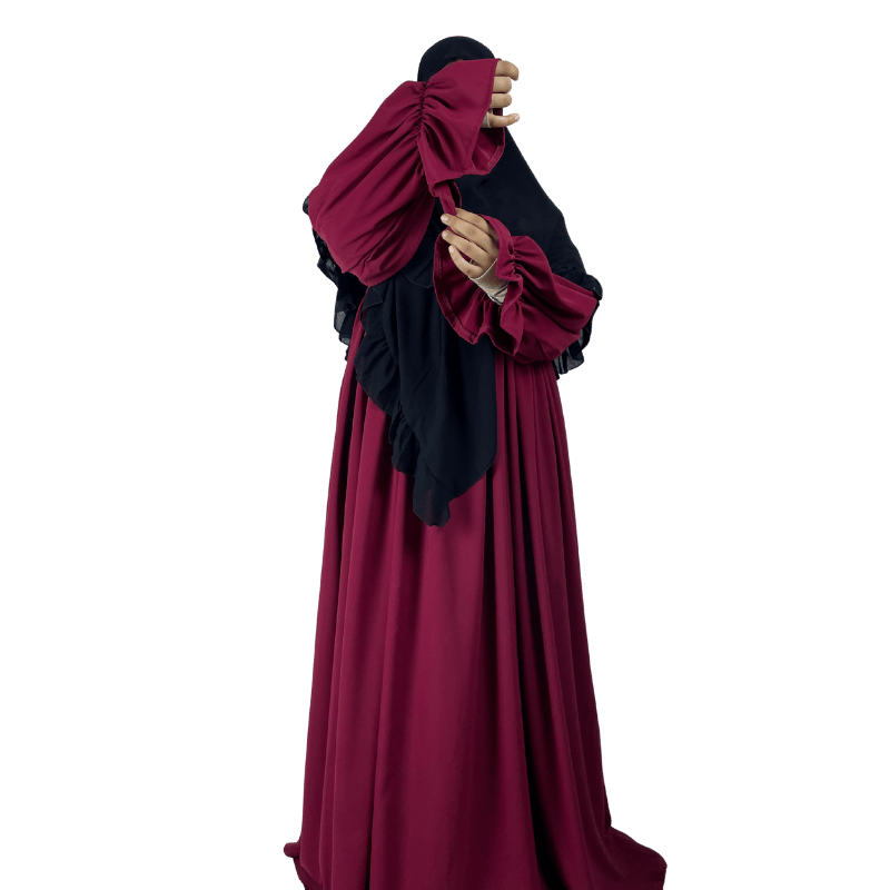 موديل نور الملكي