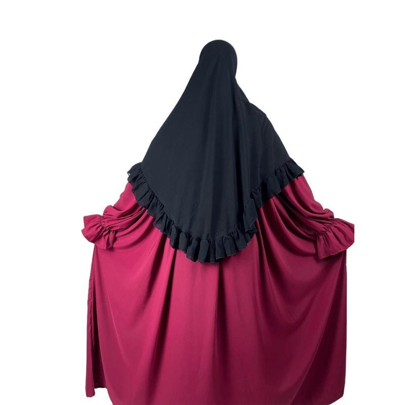 موديل نور الملكي