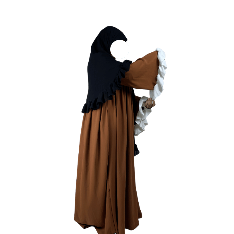 موديل نور الملكي