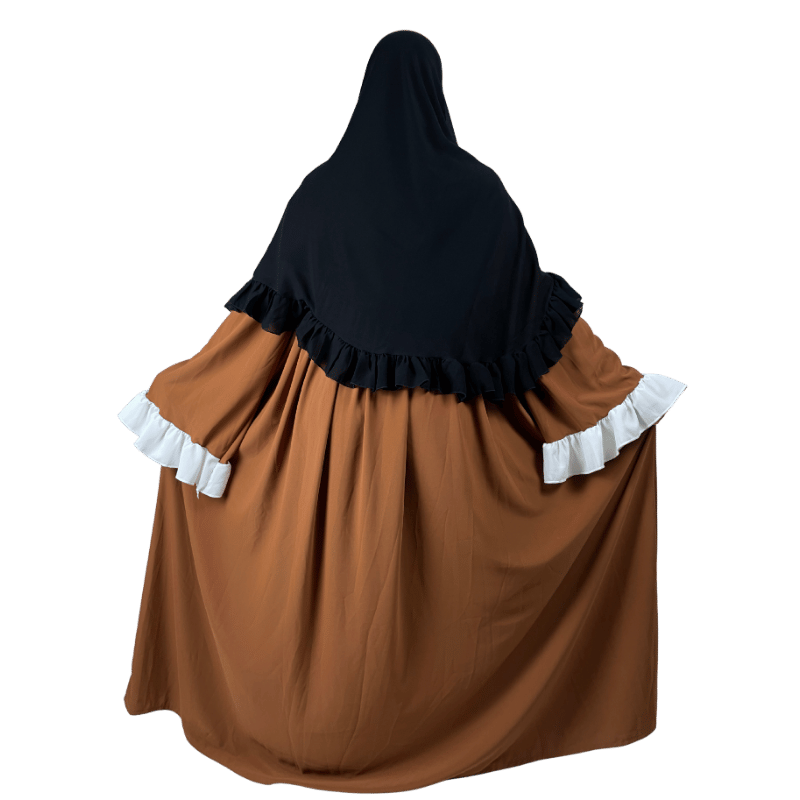 موديل نور الملكي