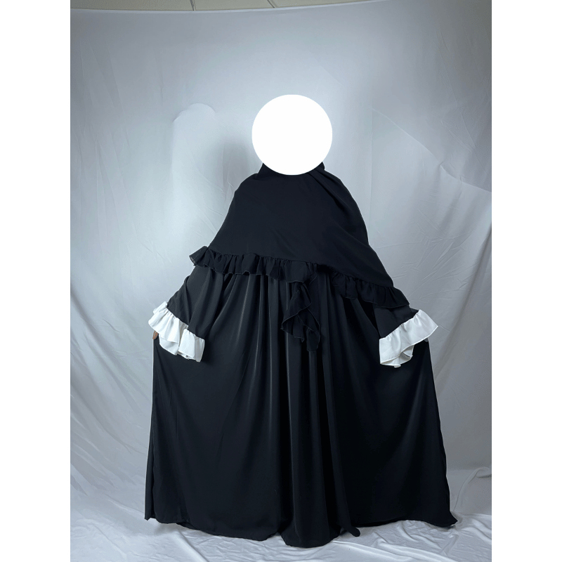 موديل نور الملكي