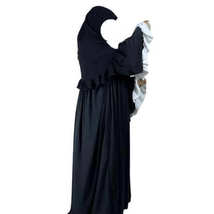 موديل نور الملكي