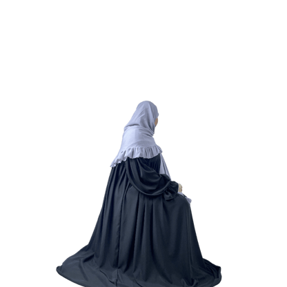 موديل نور الملكي