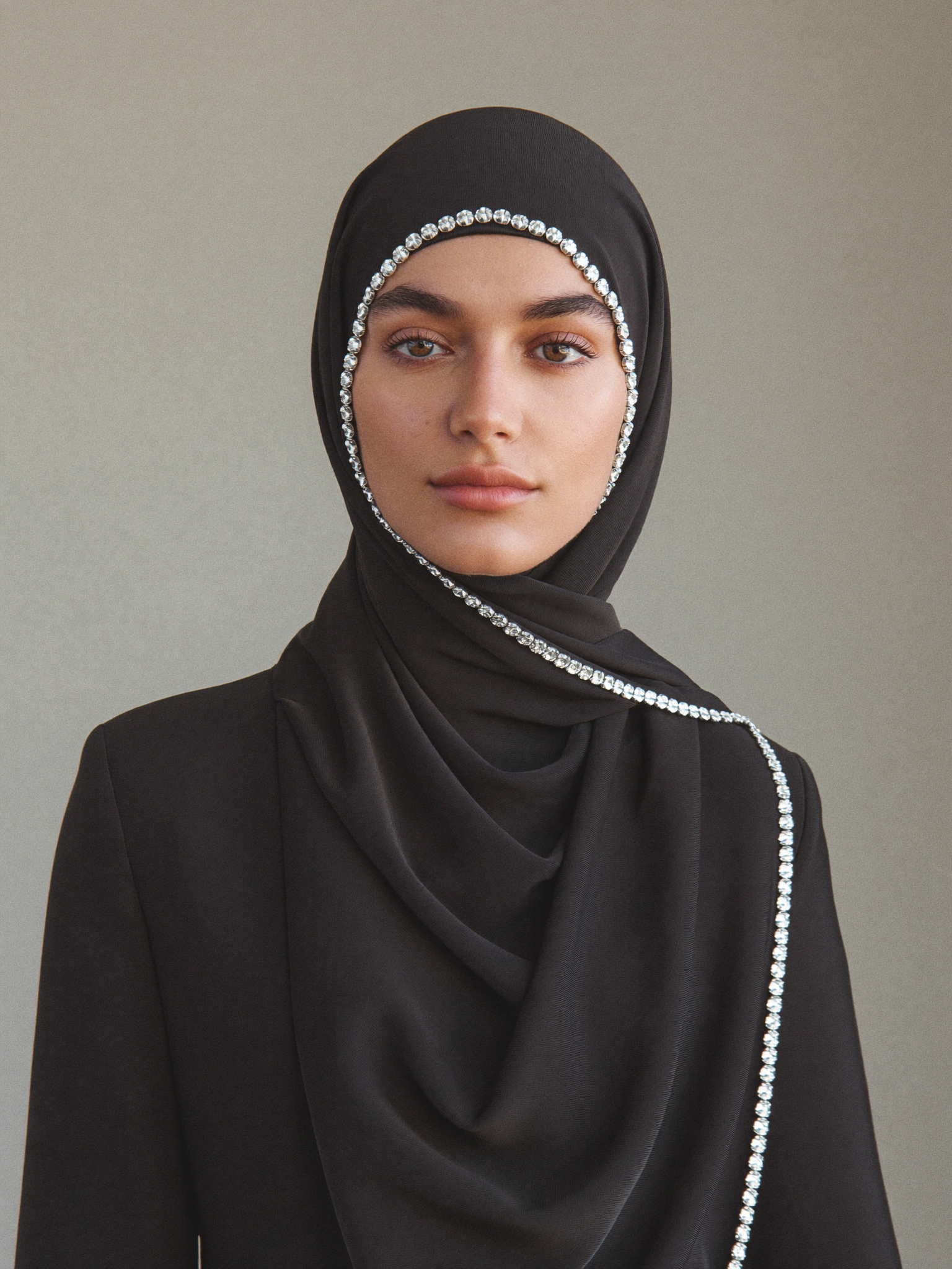 Hijab Orné de Strass noir - photo principale