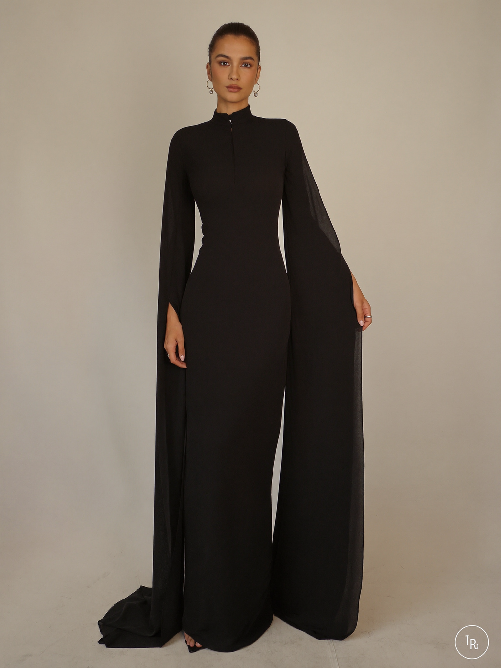 Abaya Essentielle noire - photo principale